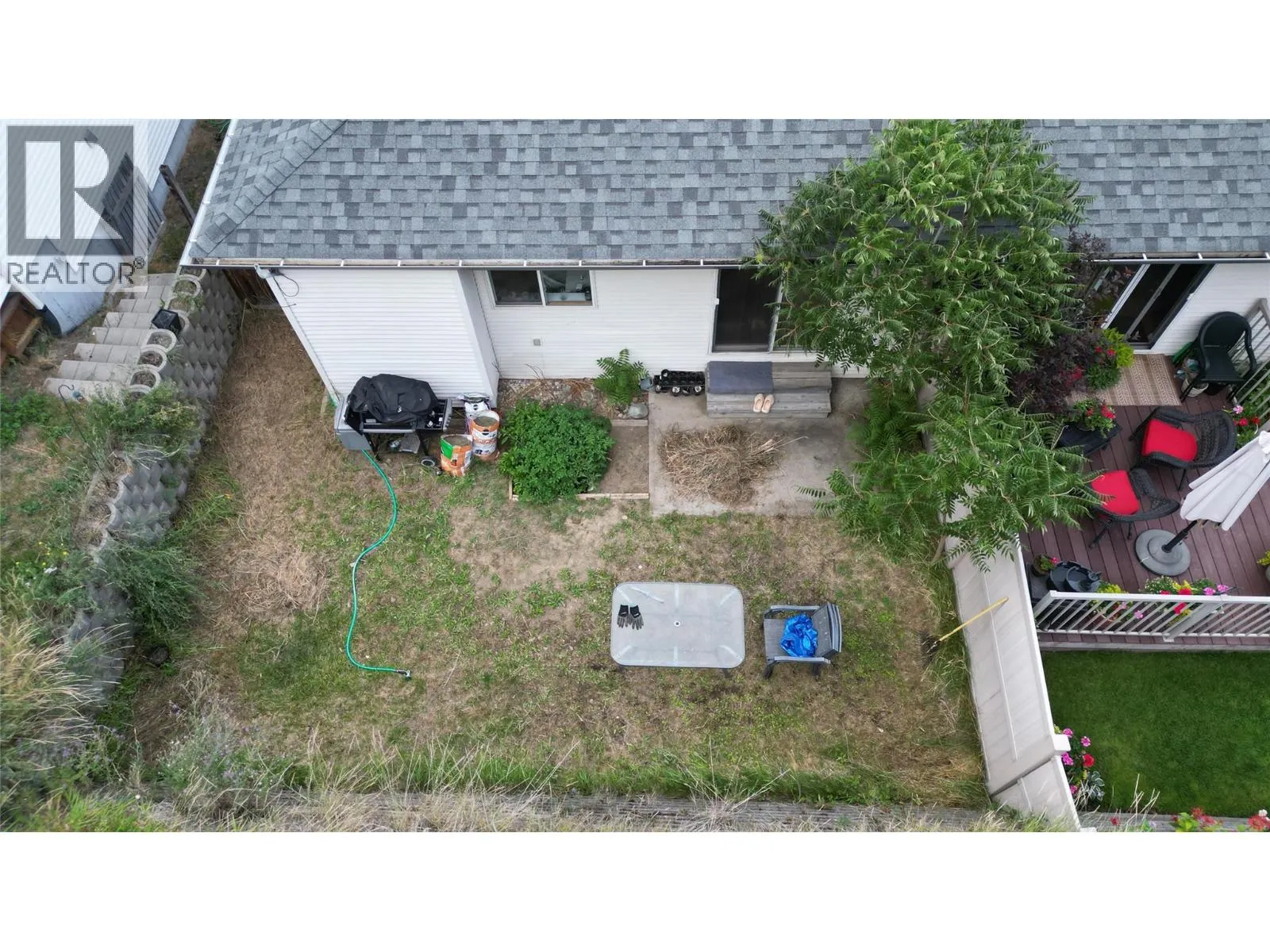 741 Dunrobin Drive