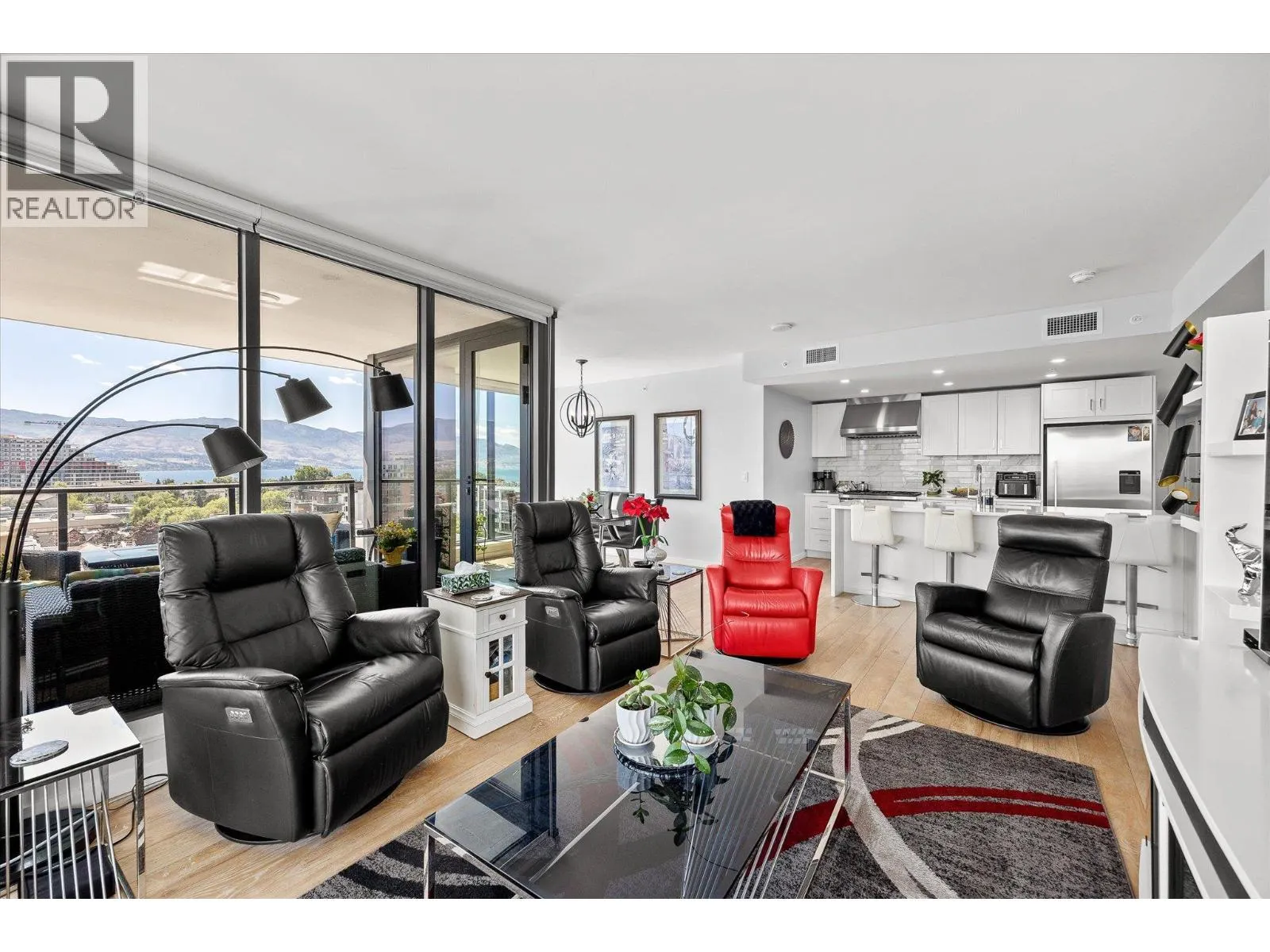 485 Groves Avenue Unit# 902 Lot# 902