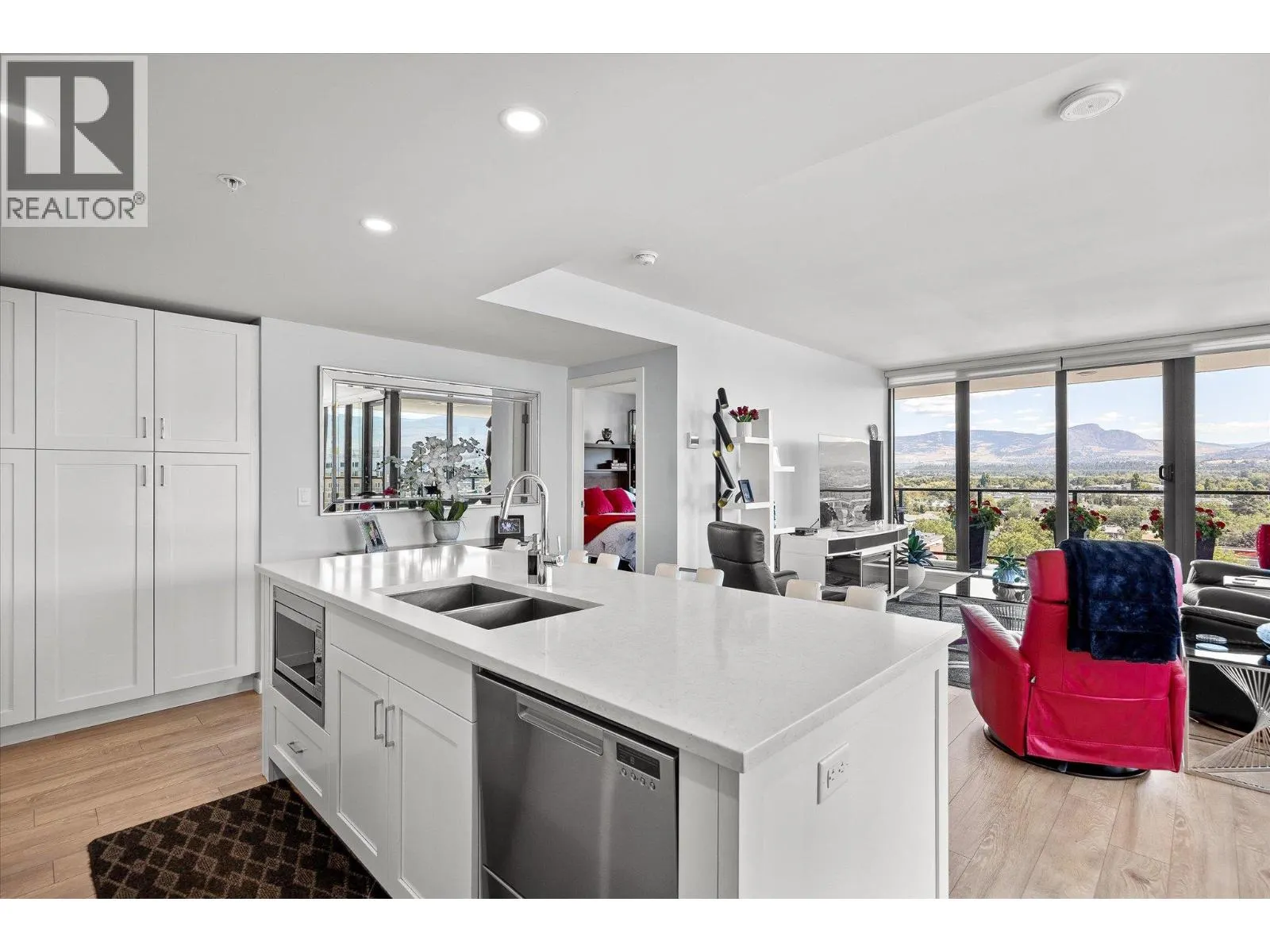485 Groves Avenue Unit# 902 Lot# 902