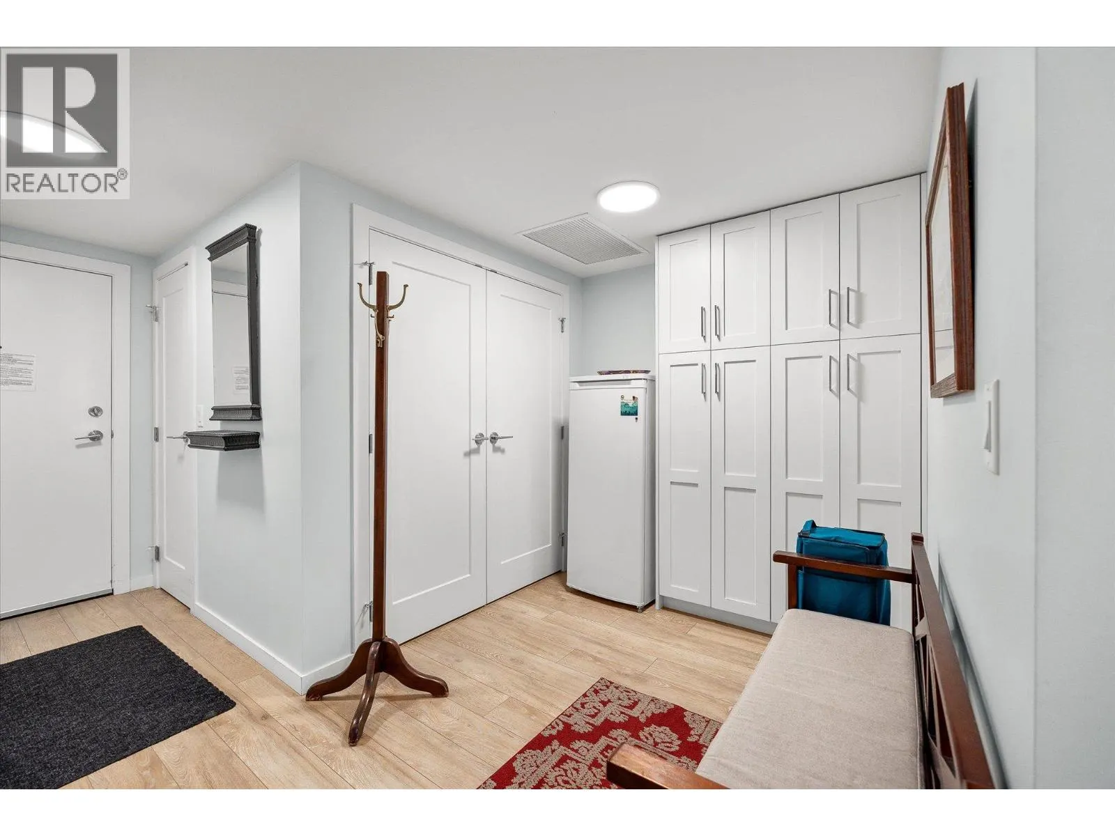 485 Groves Avenue Unit# 902 Lot# 902
