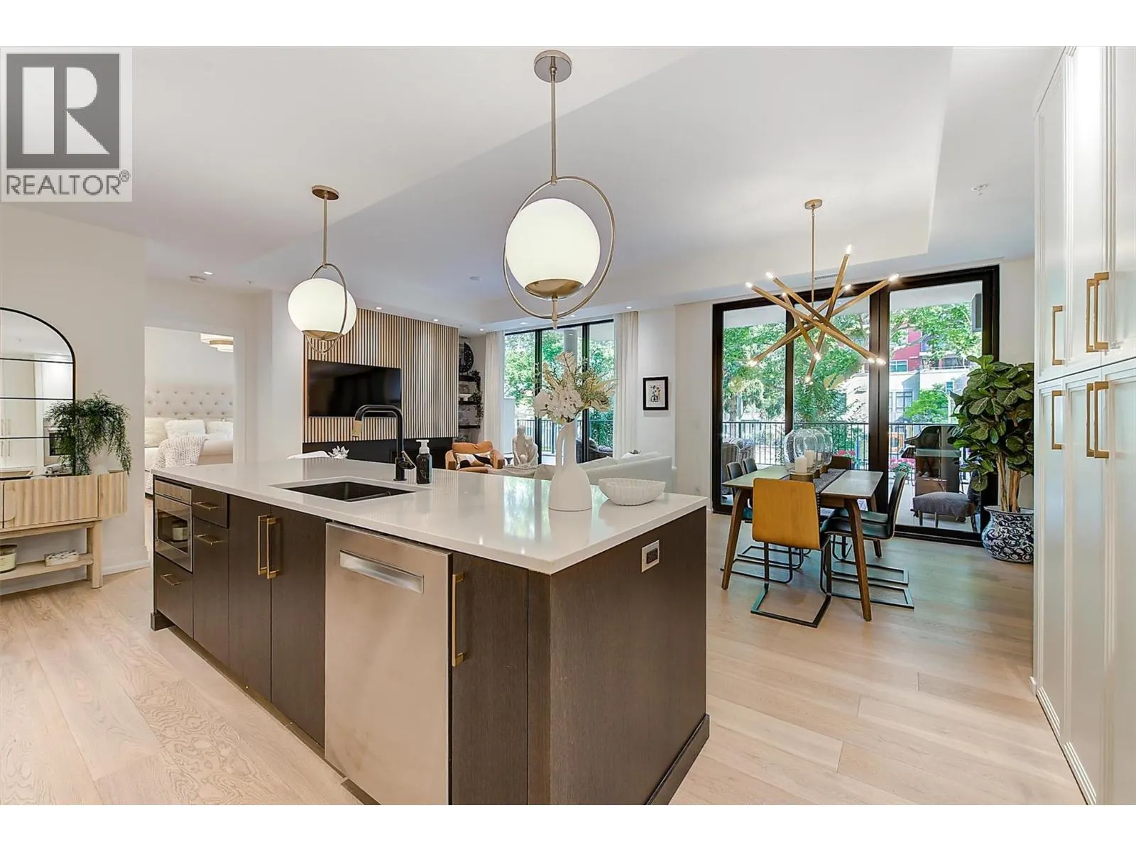 450 Groves Avenue Unit# 102