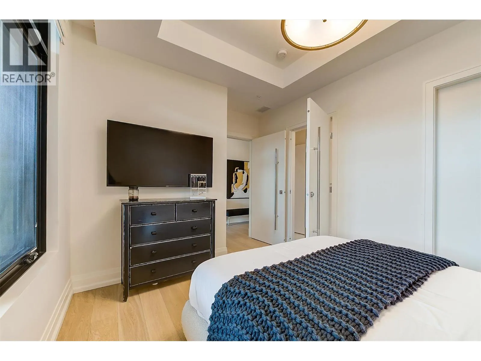 450 Groves Avenue Unit# 102