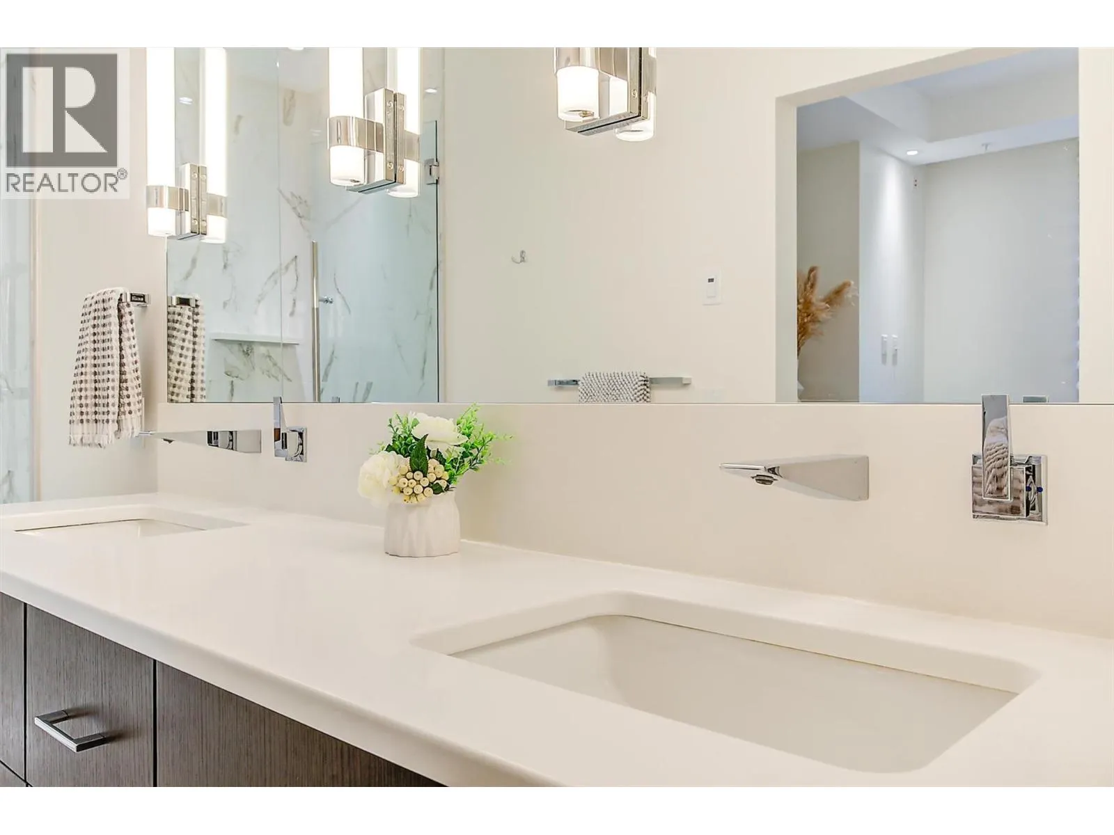 450 Groves Avenue Unit# 102