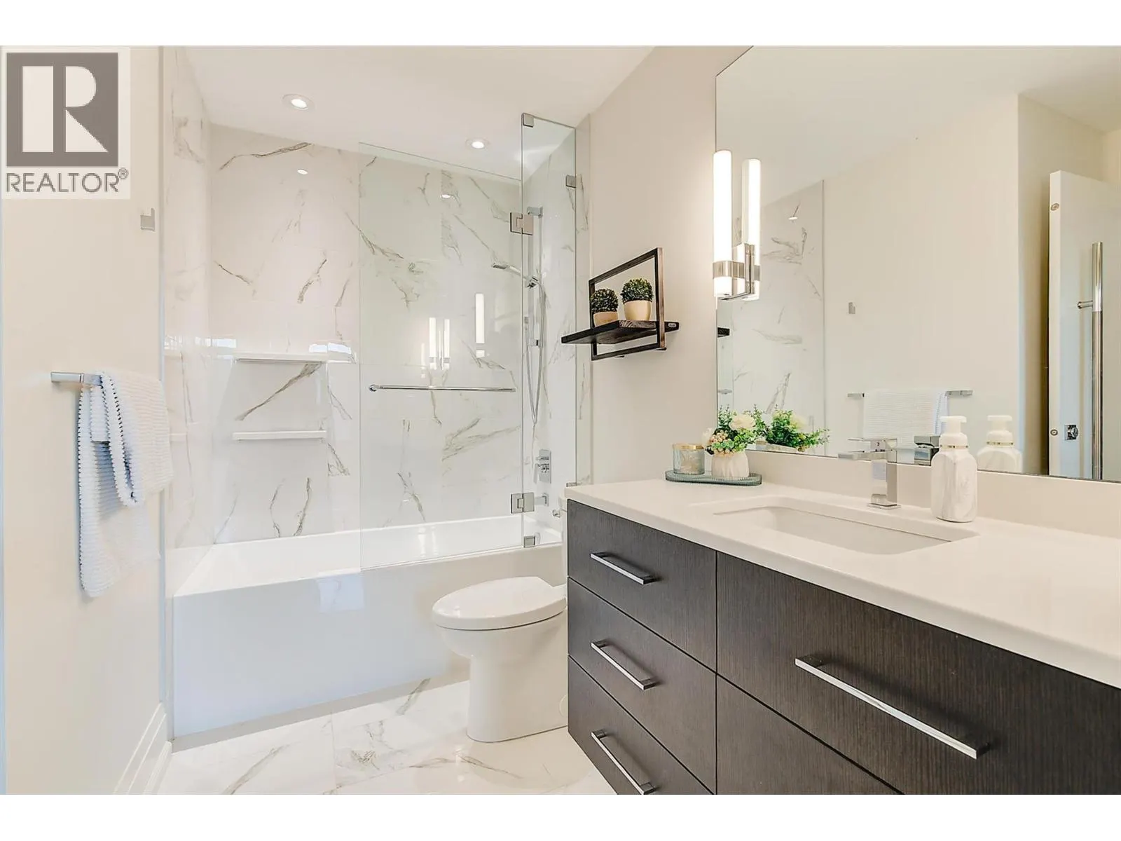 450 Groves Avenue Unit# 102