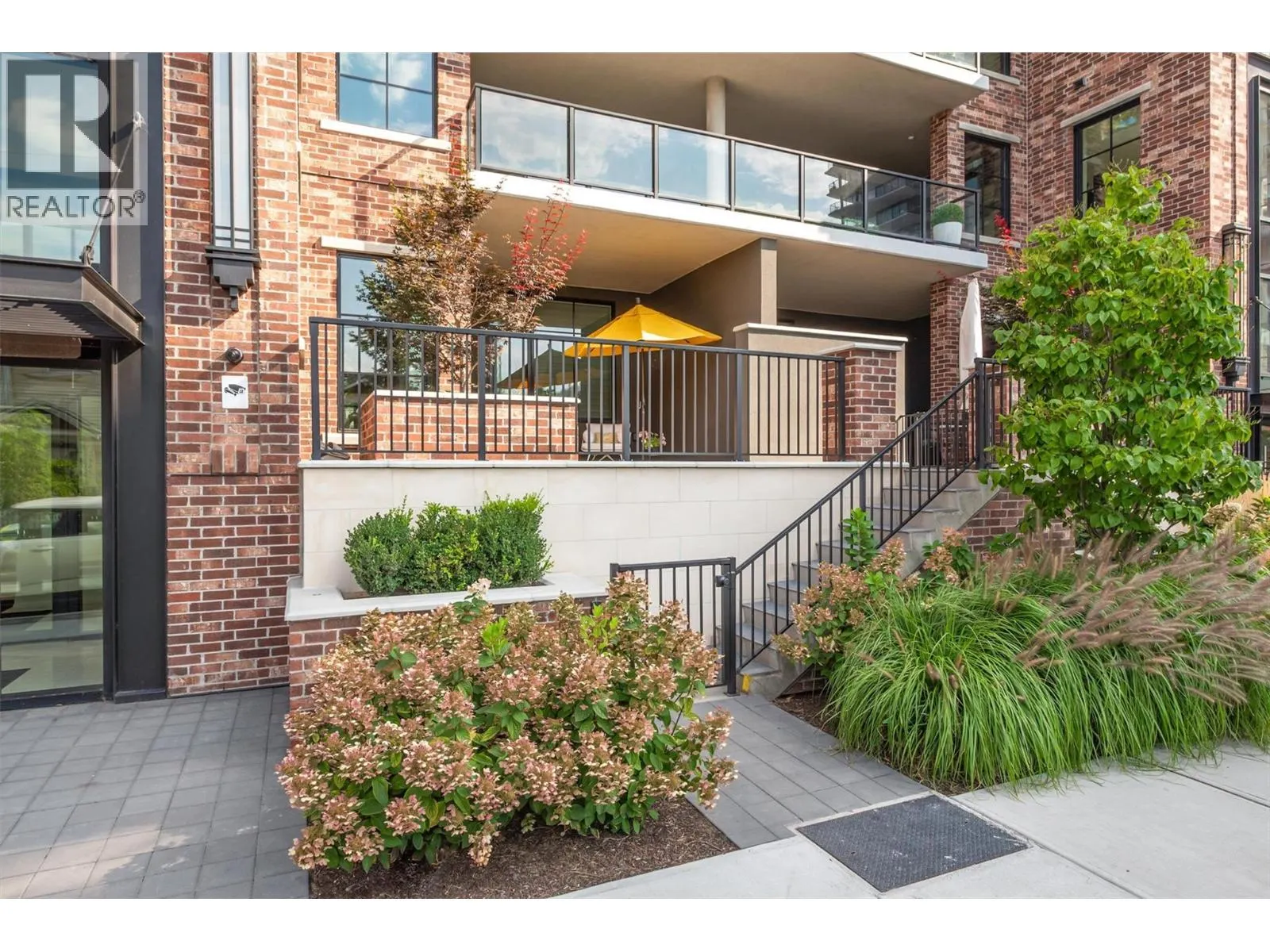 450 Groves Avenue Unit# 102