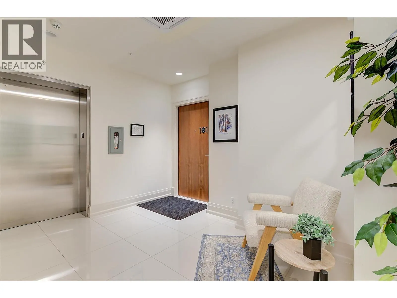 450 Groves Avenue Unit# 102
