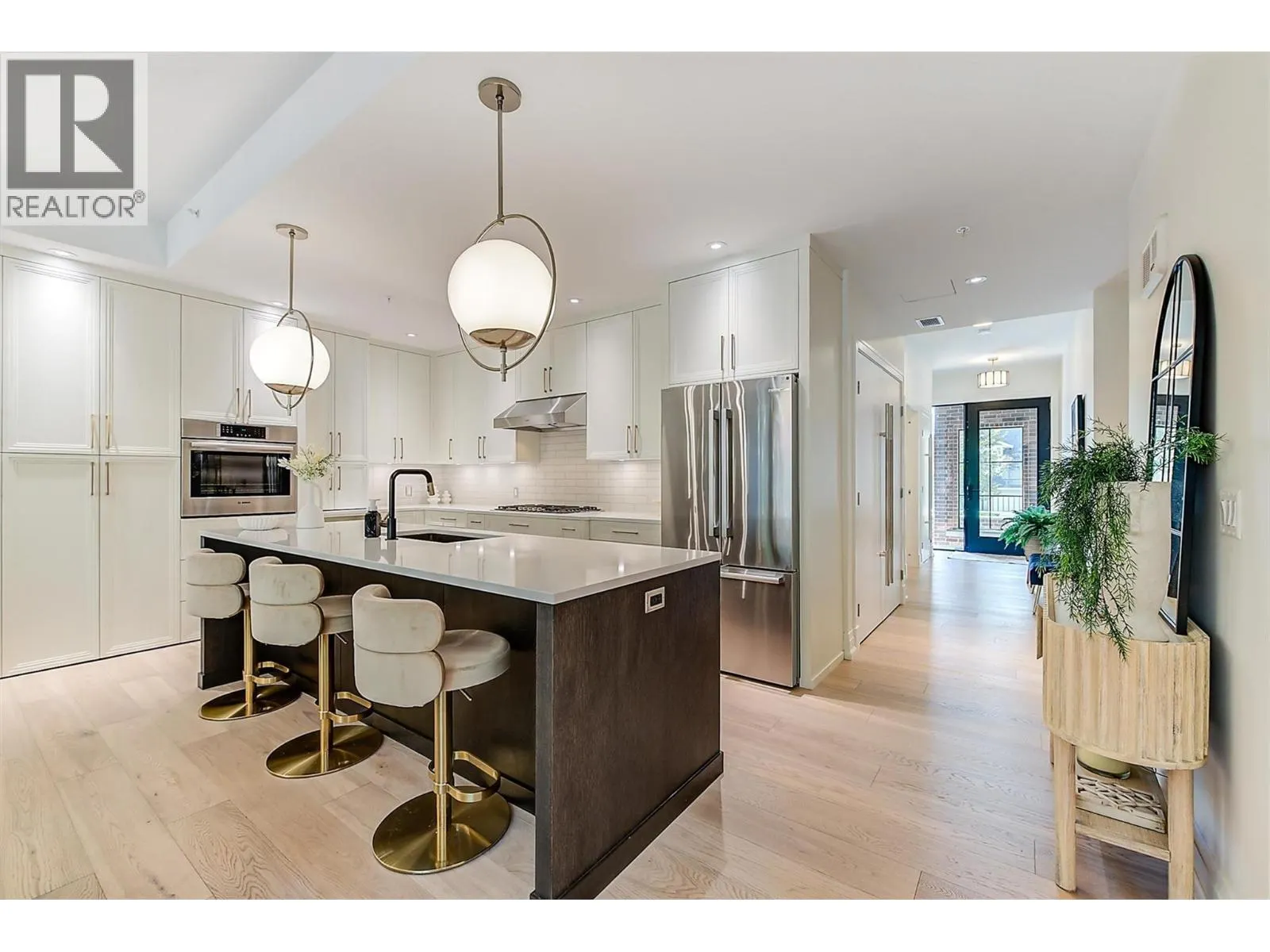 450 Groves Avenue Unit# 102