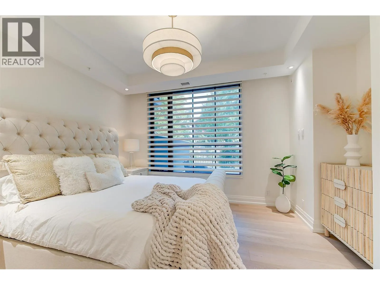 450 Groves Avenue Unit# 102