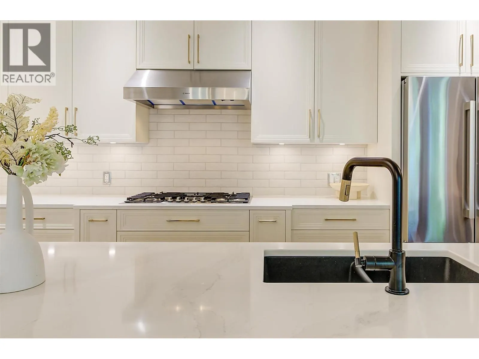 450 Groves Avenue Unit# 102