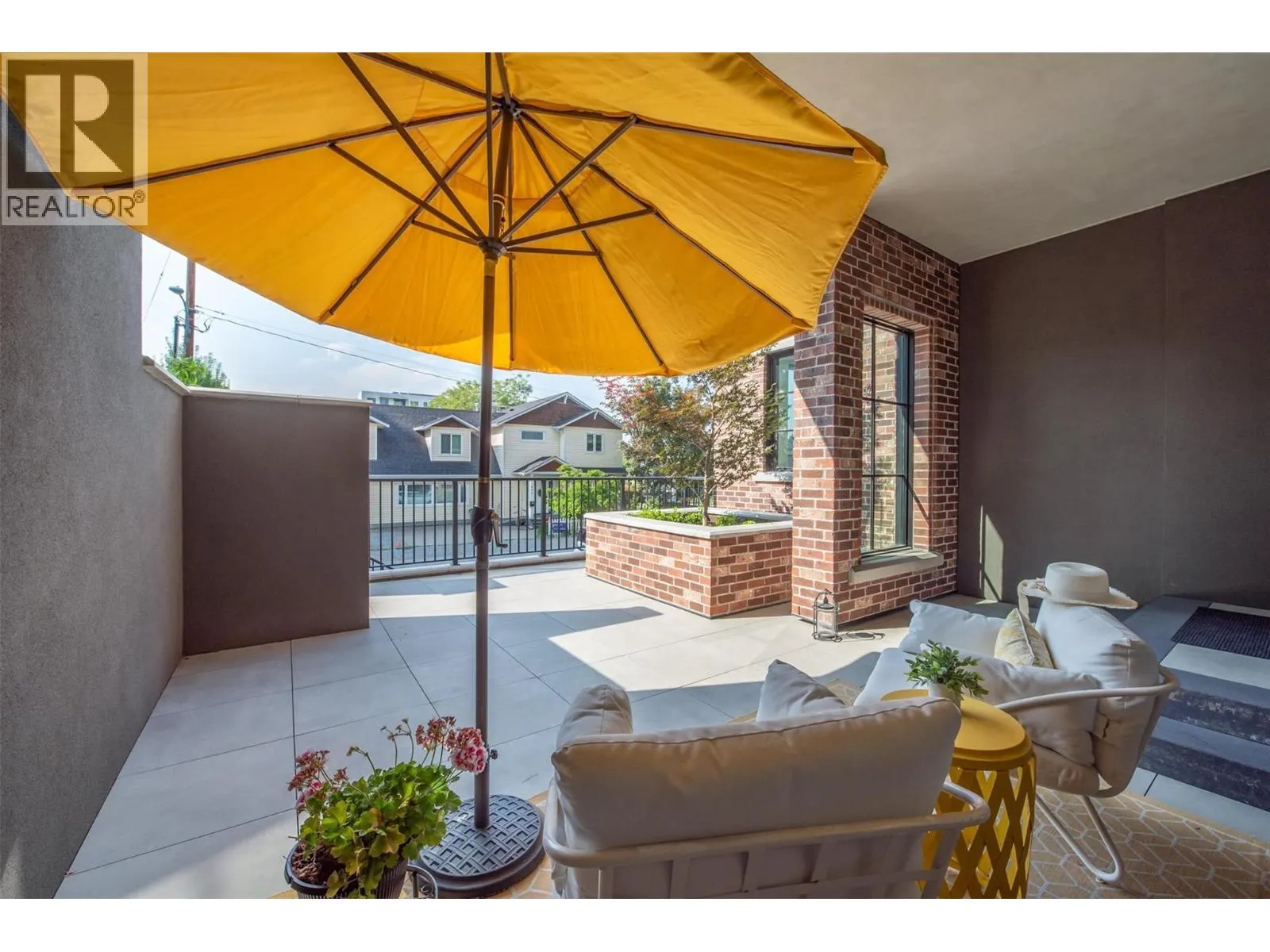 450 Groves Avenue Unit# 102