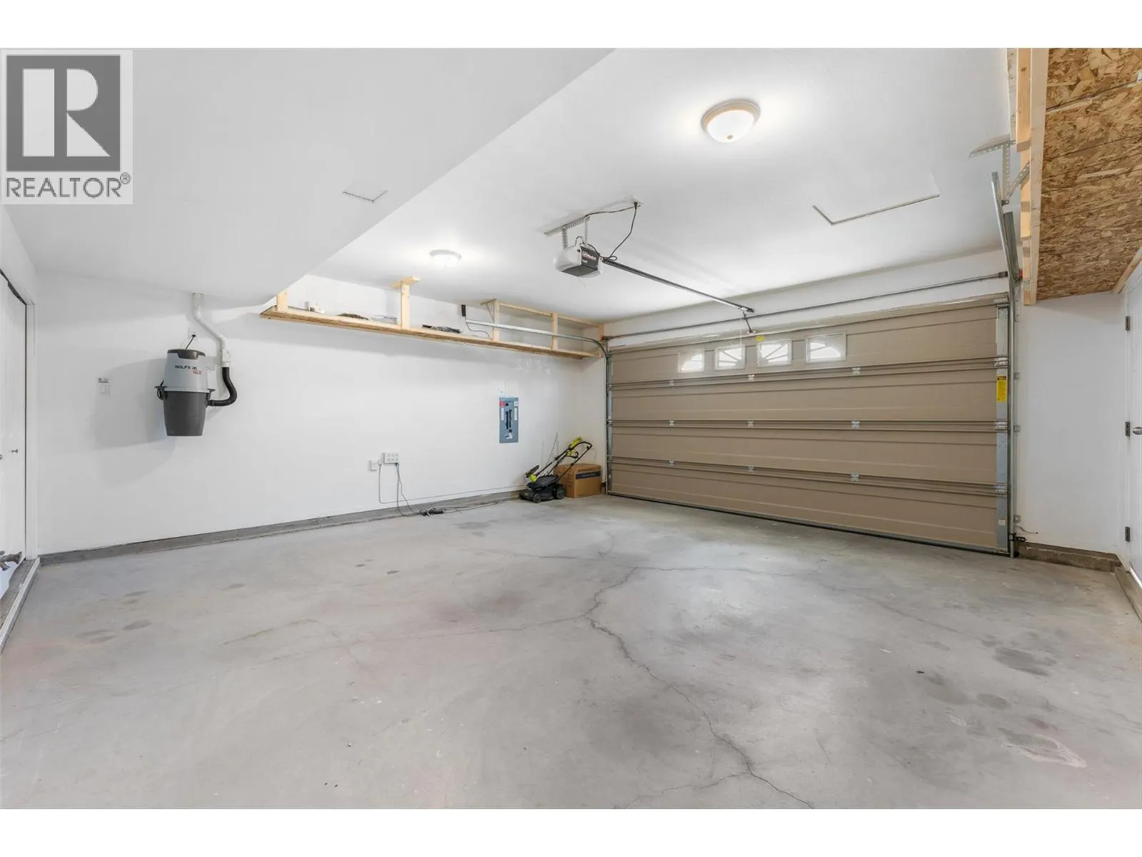 2828 Bentley Road