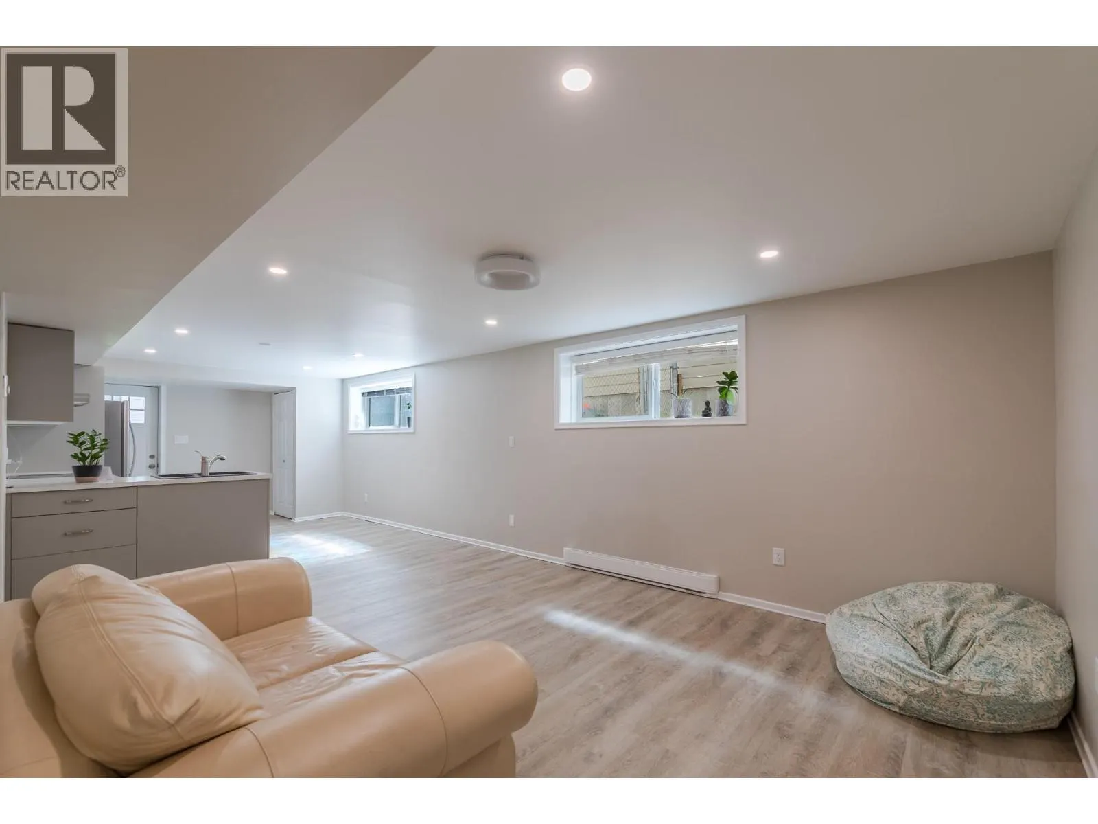 10903 BARCLAY Street
