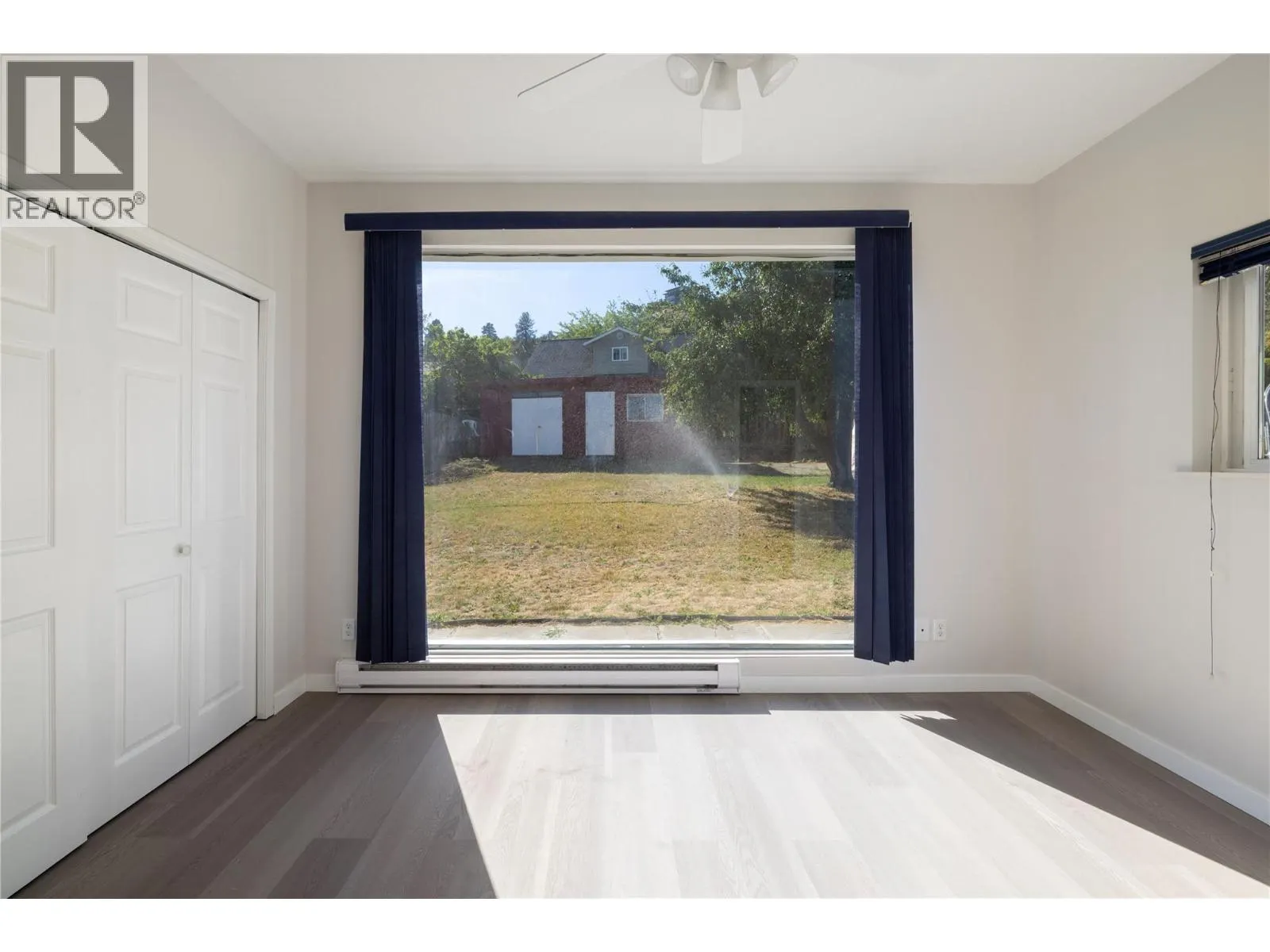 3900 Alexis Park Drive