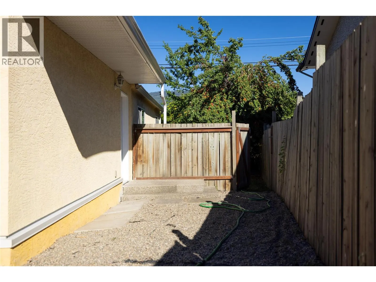 3900 Alexis Park Drive