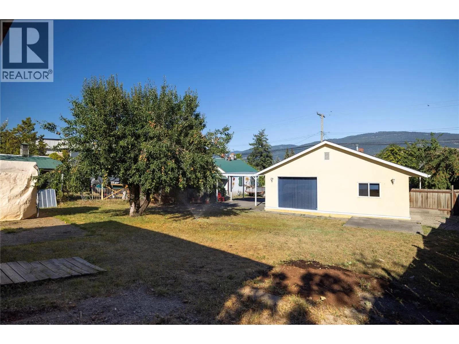 3900 Alexis Park Drive