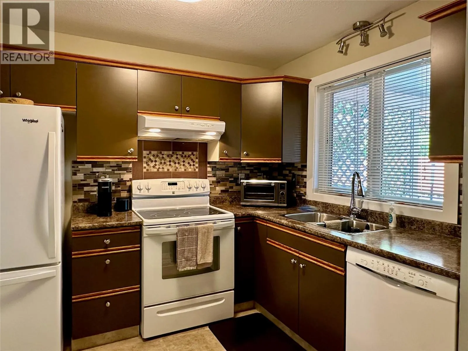 3806 27 Avenue Unit# 3