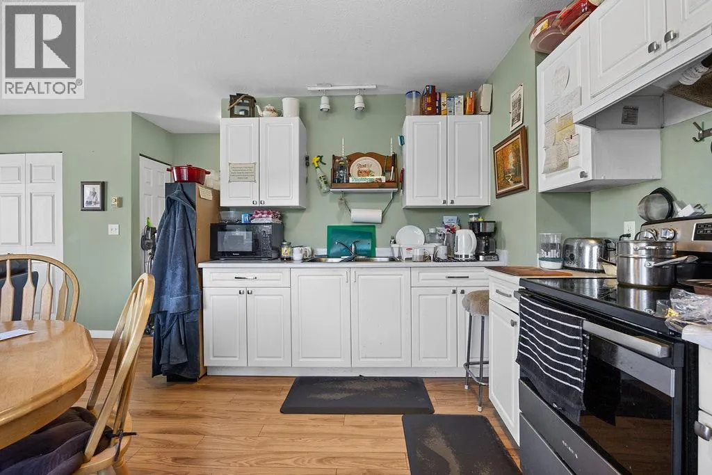 2306 39 Street Unit# 4