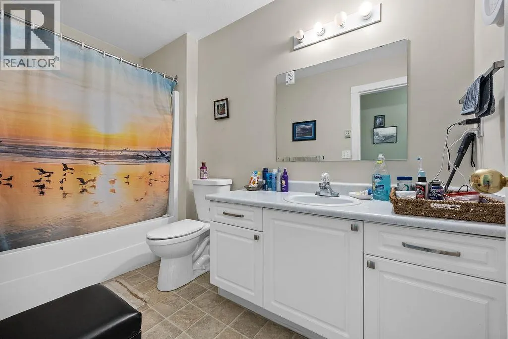 2306 39 Street Unit# 4