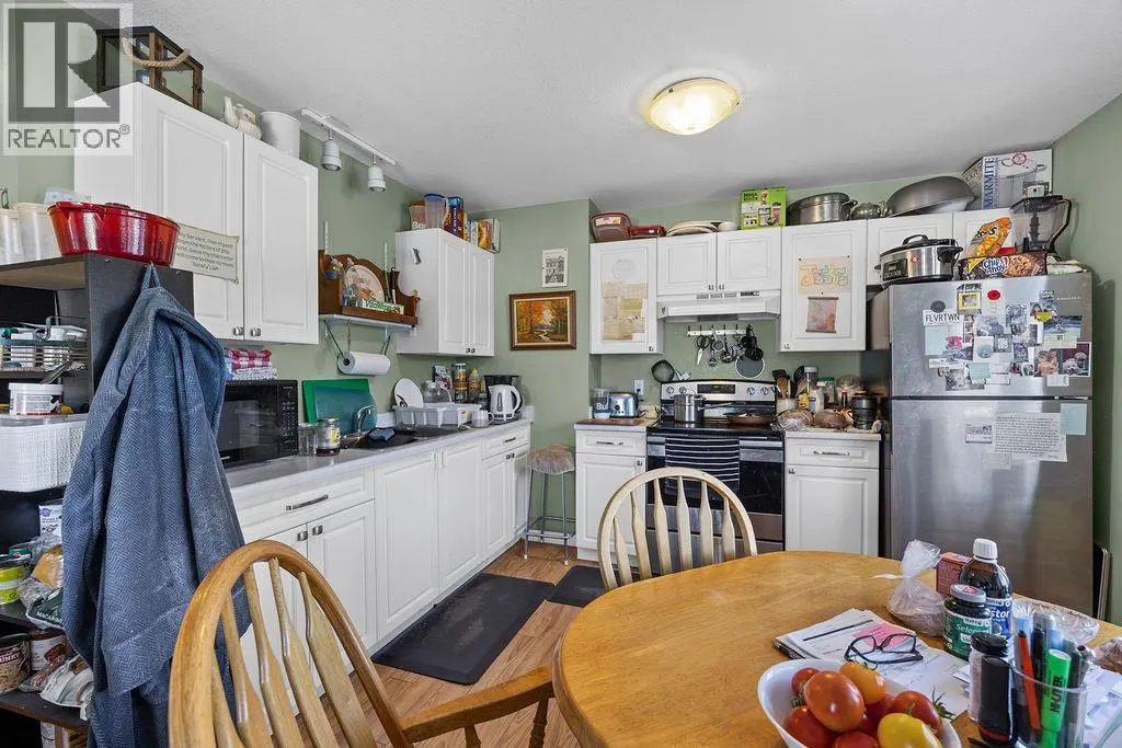 2306 39 Street Unit# 4