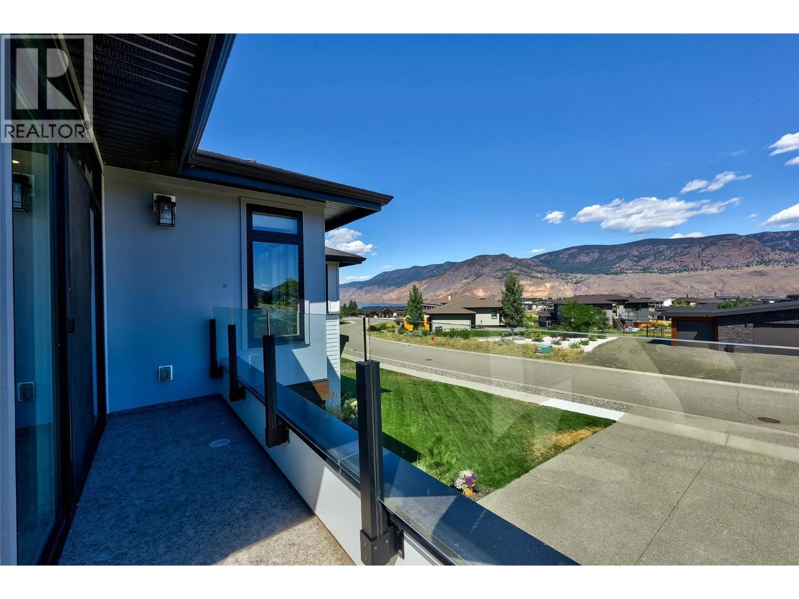 135 CAVESSON Way