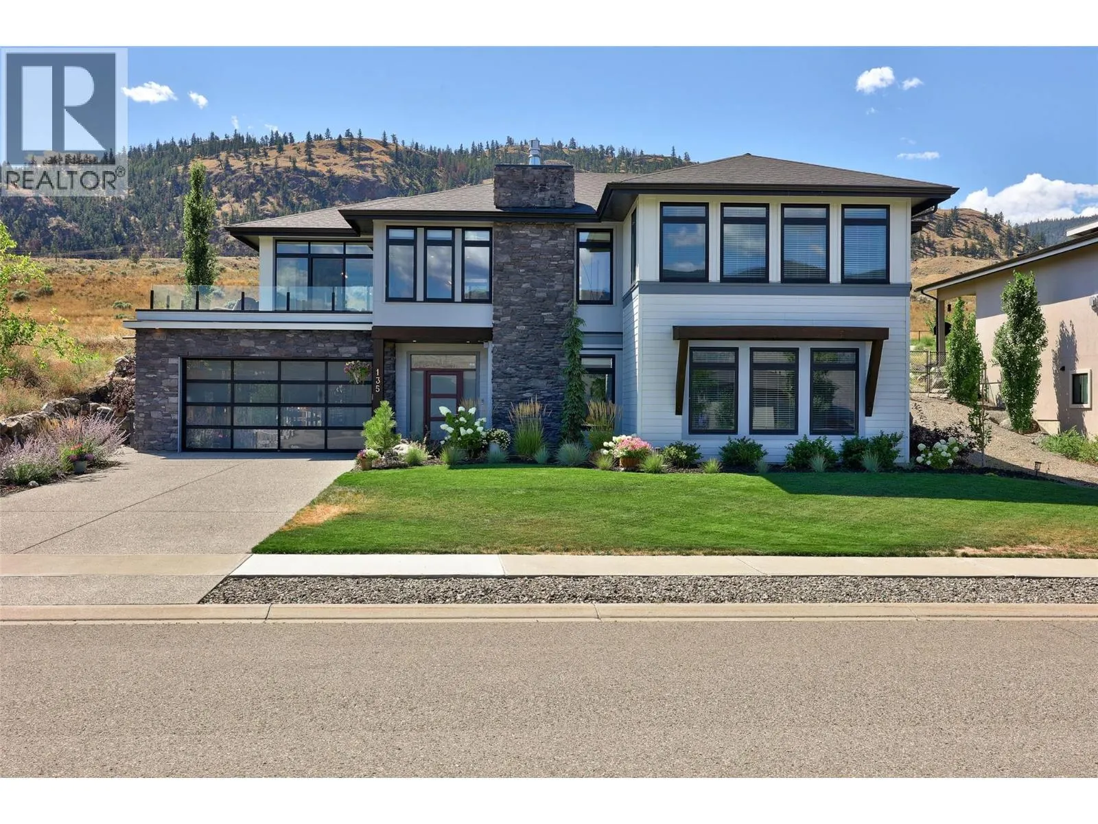 135 CAVESSON Way