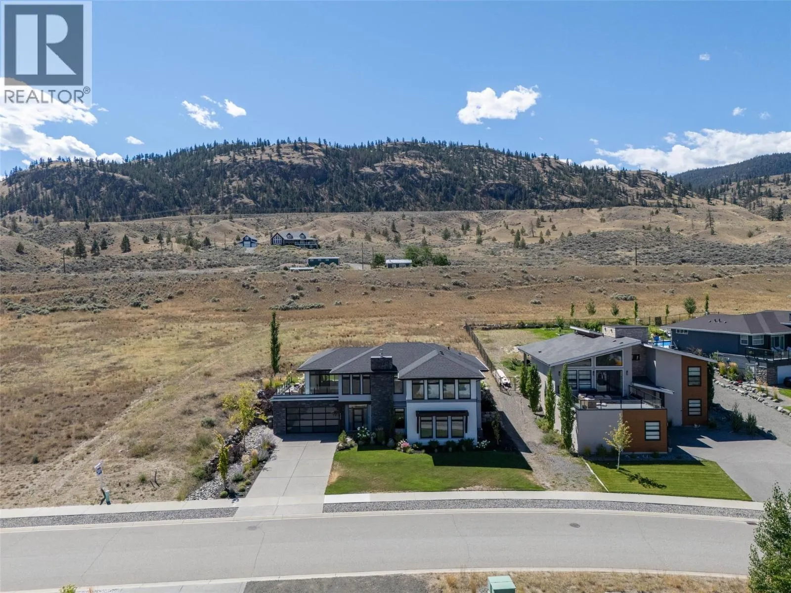 135 CAVESSON Way