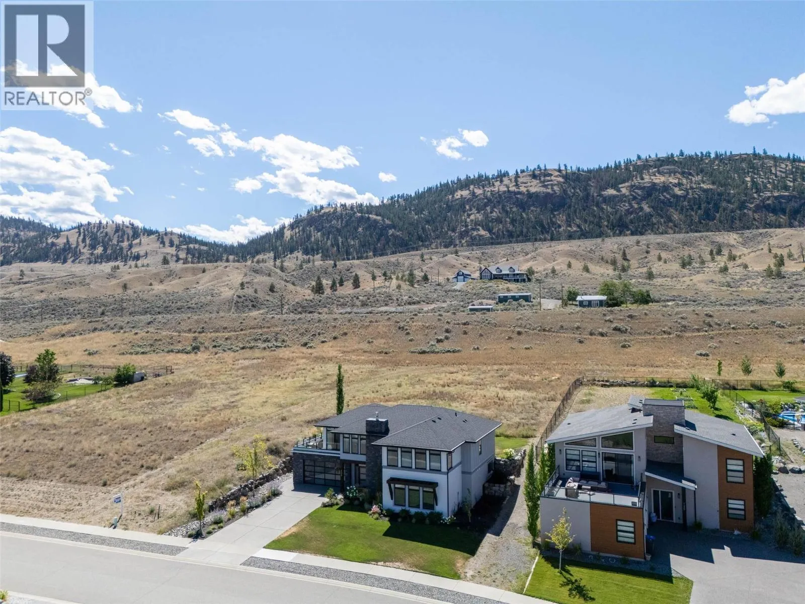 135 CAVESSON Way