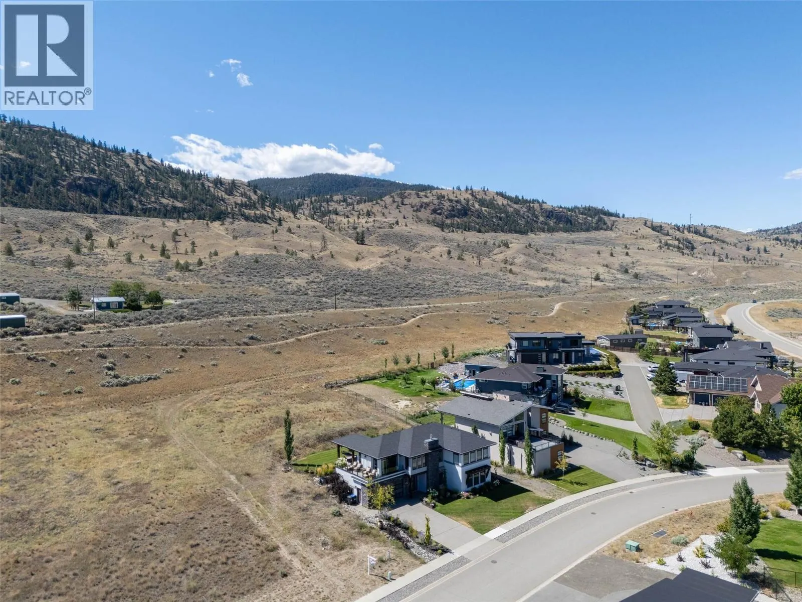 135 CAVESSON Way