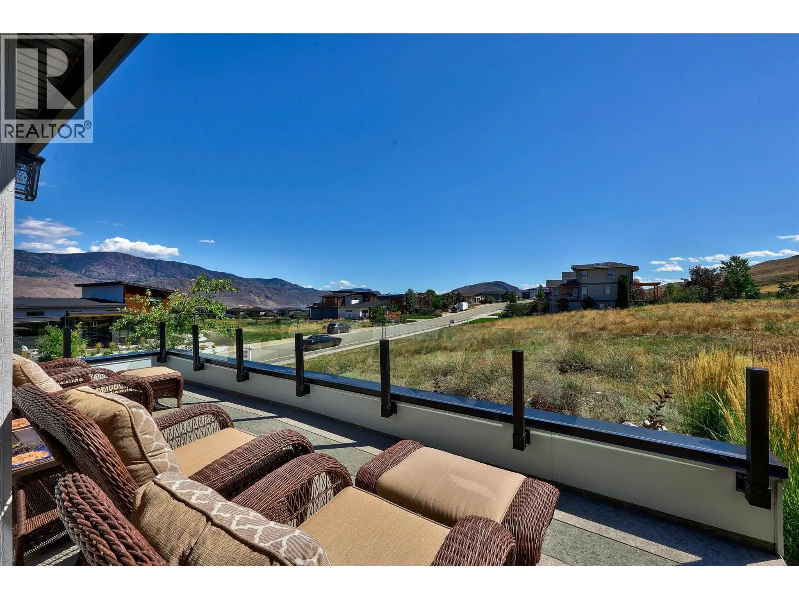 135 CAVESSON Way
