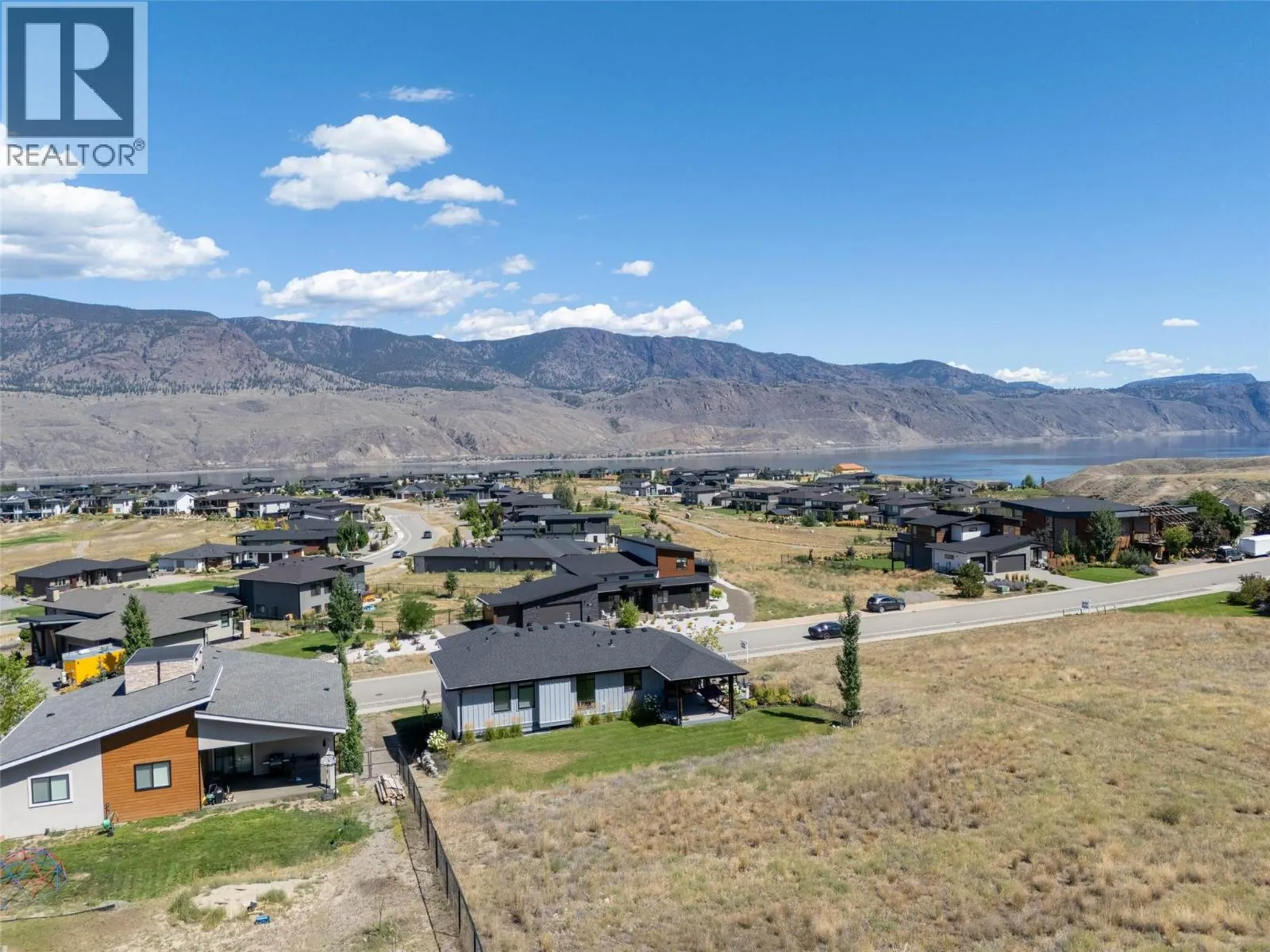 135 CAVESSON Way