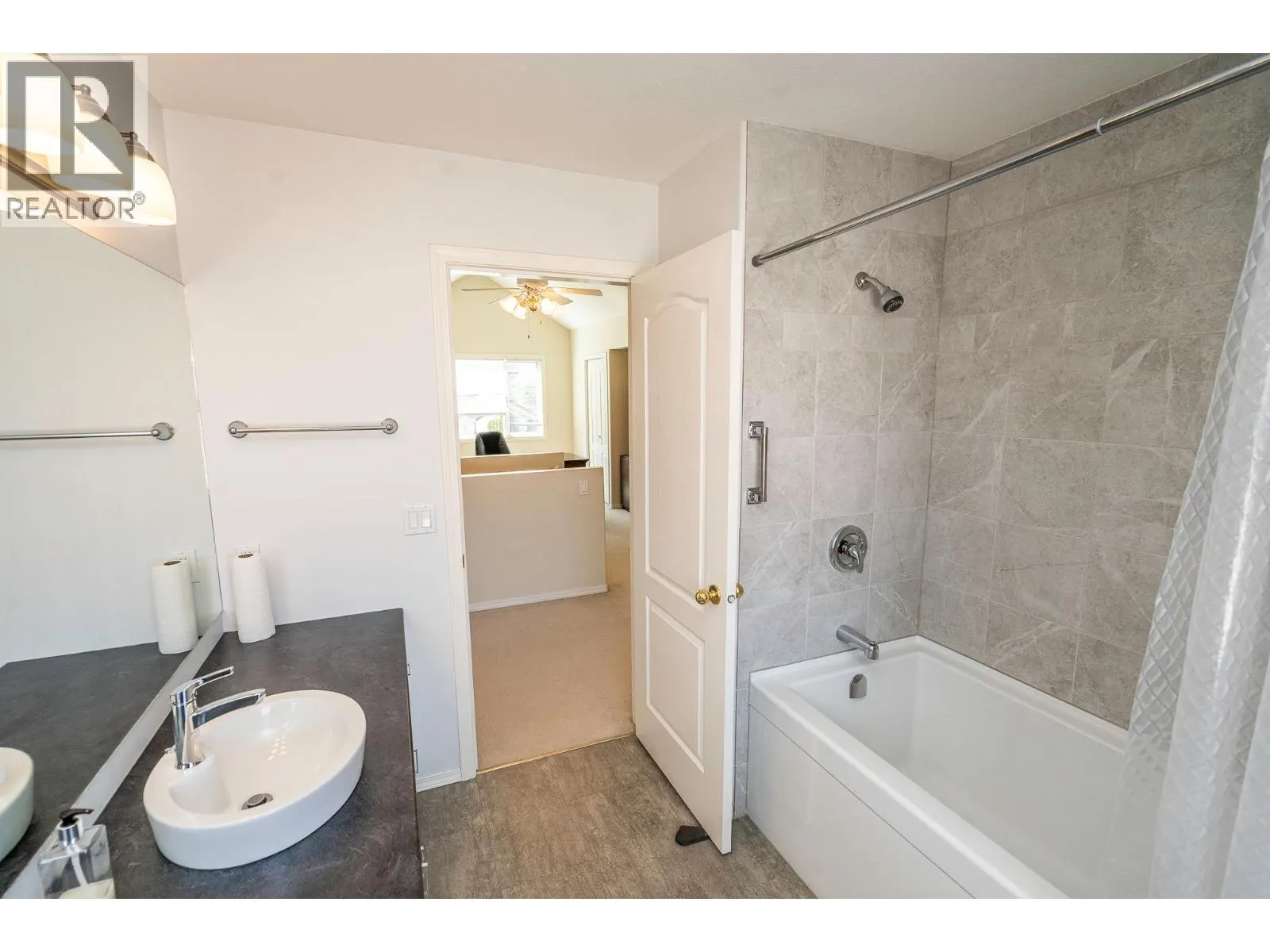 650 Lexington Drive Unit# 201