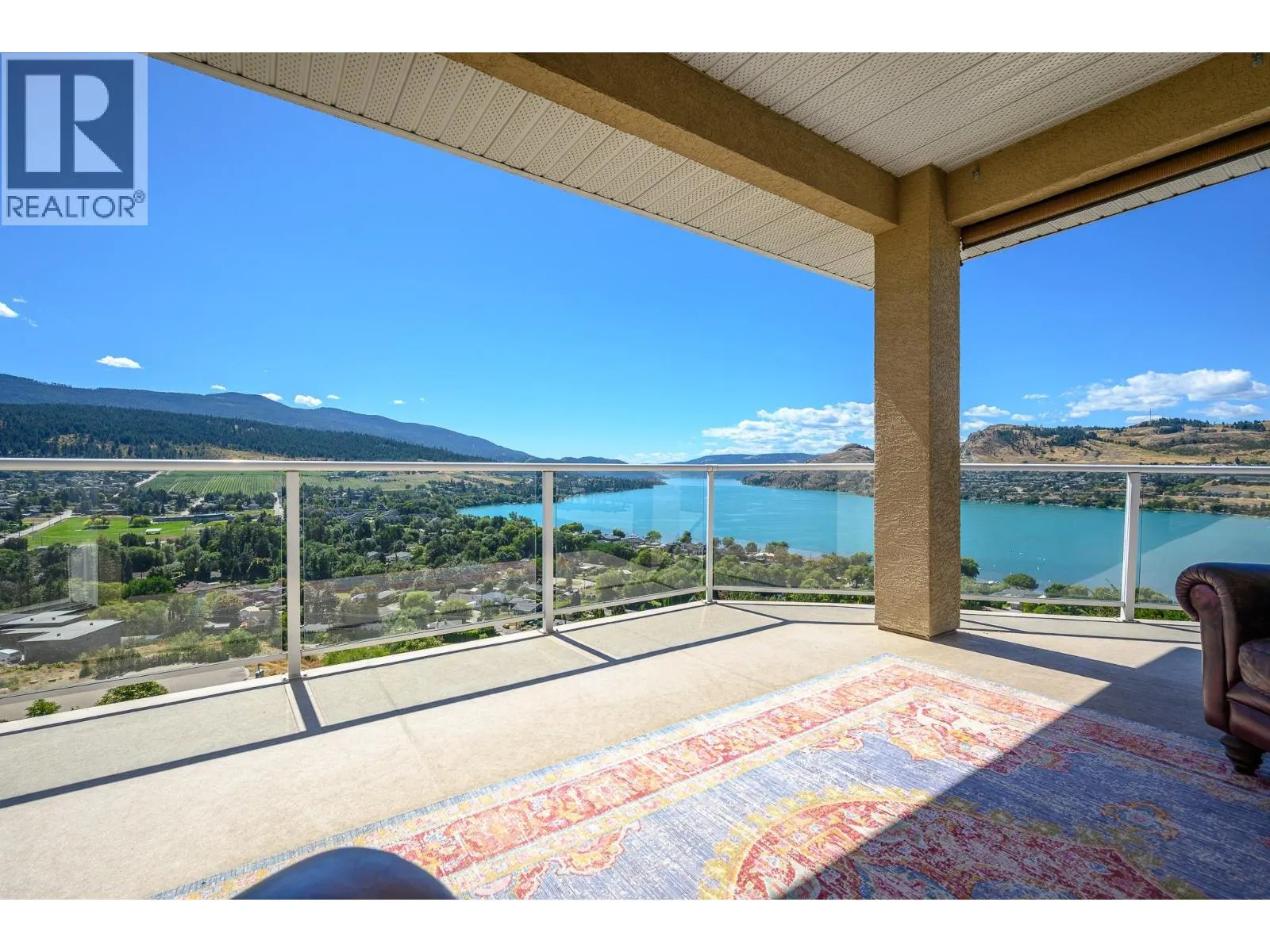 11 Bayview Heights