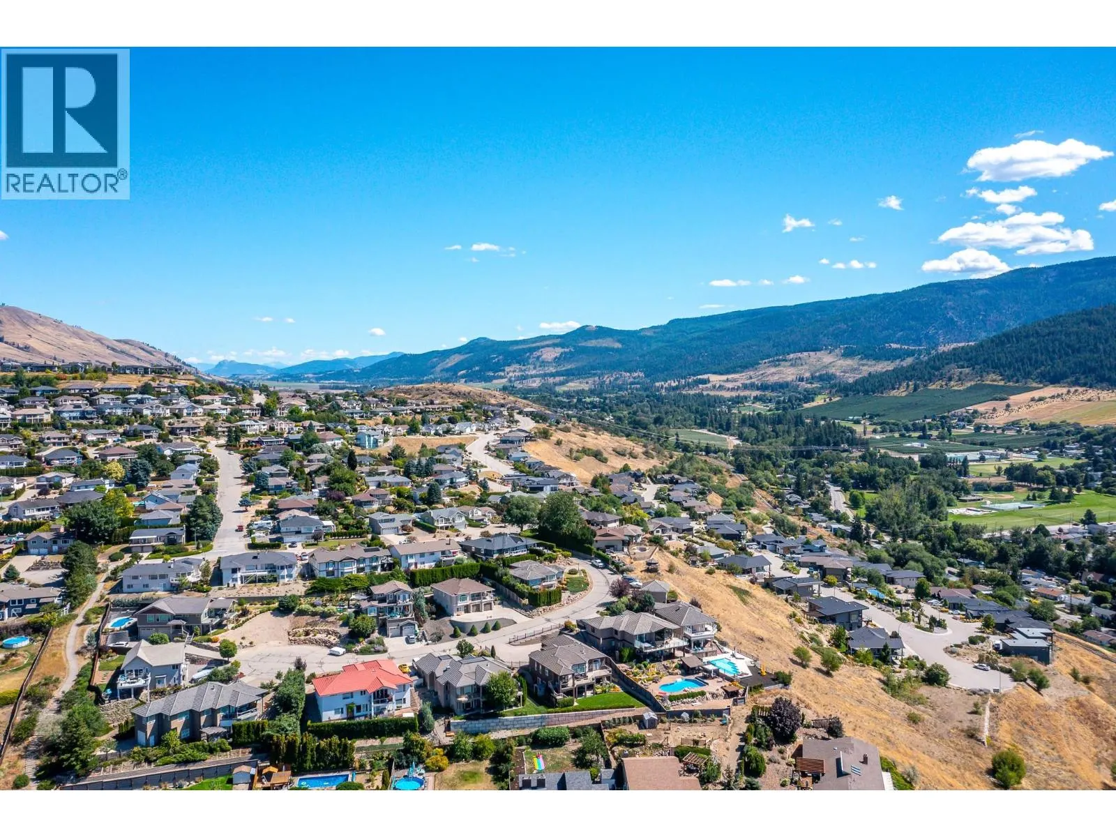 11 Bayview Heights