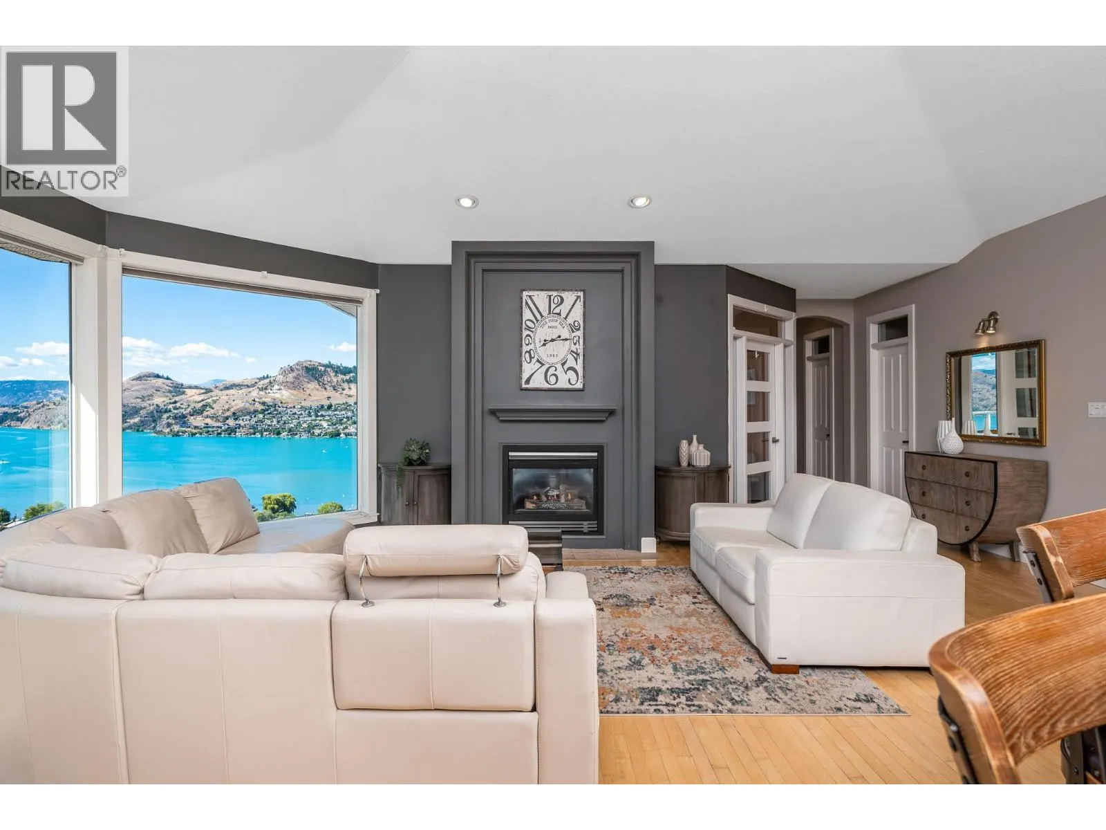 11 Bayview Heights