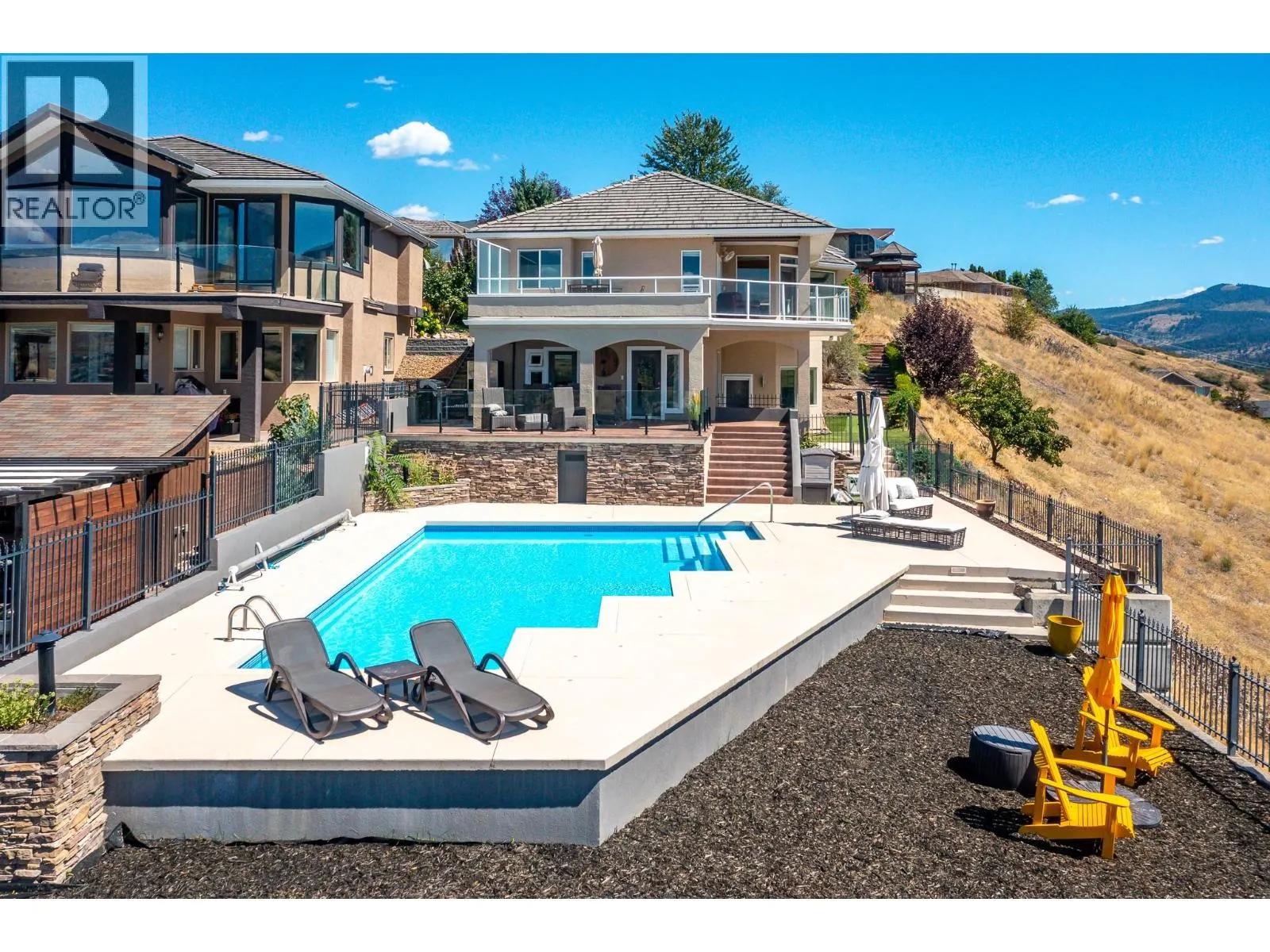 11 Bayview Heights