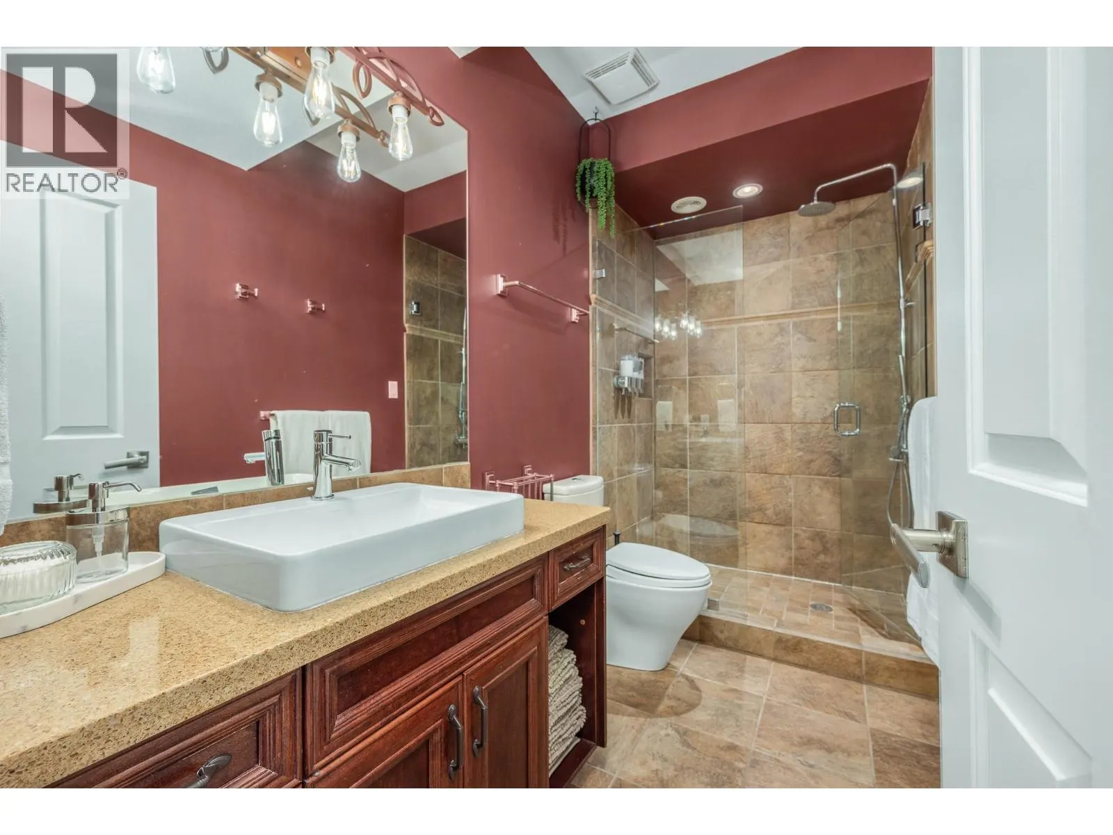 11 Bayview Heights