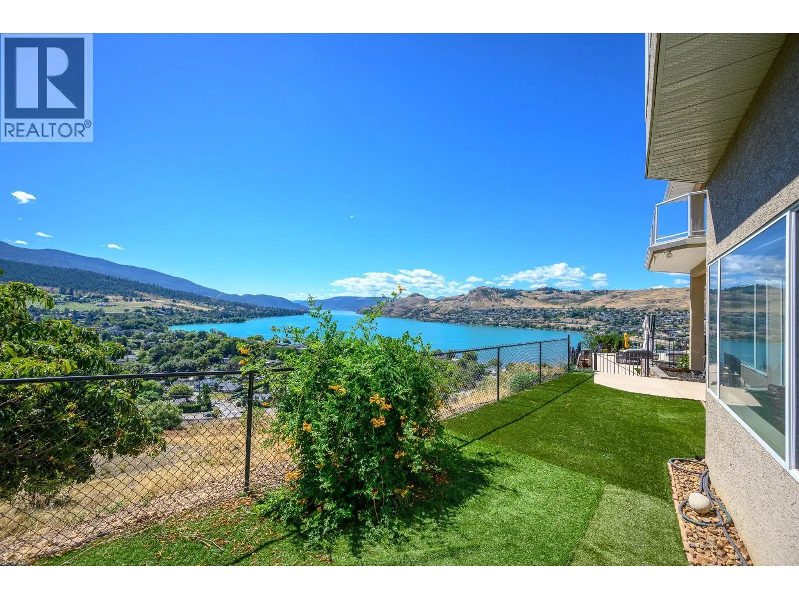 11 Bayview Heights