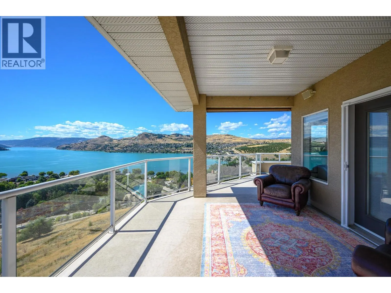 11 Bayview Heights