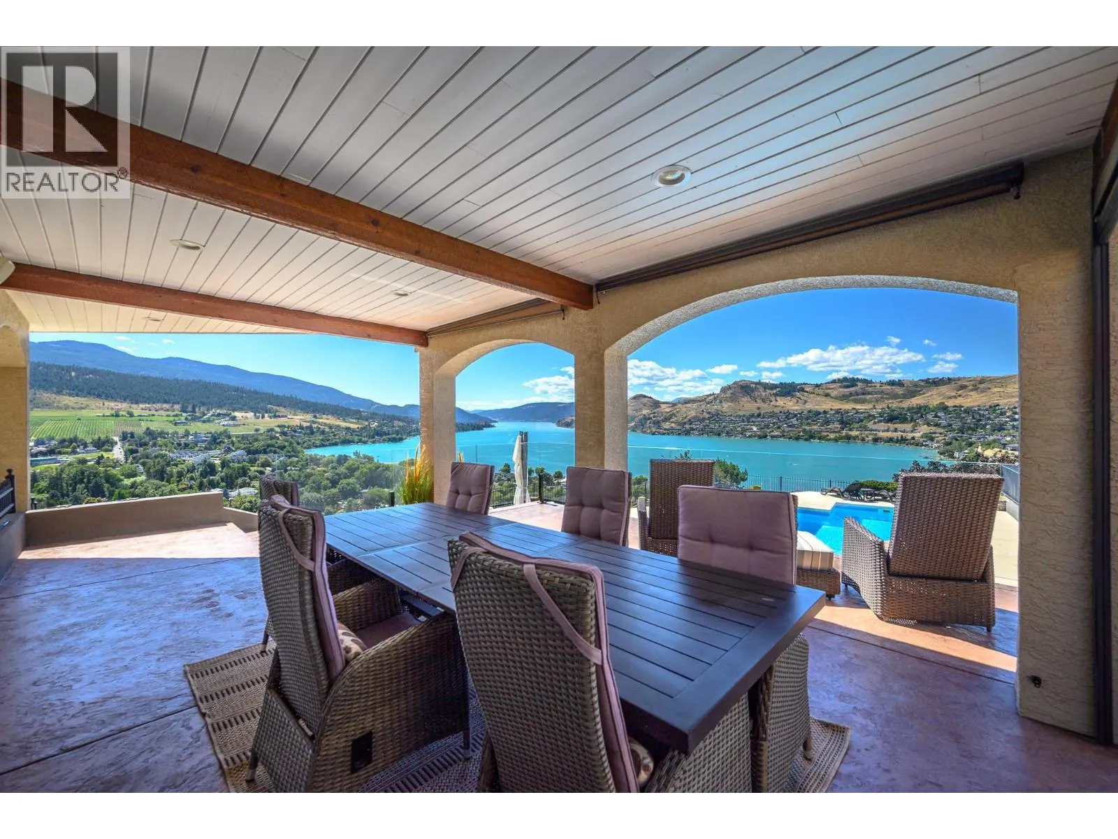 11 Bayview Heights