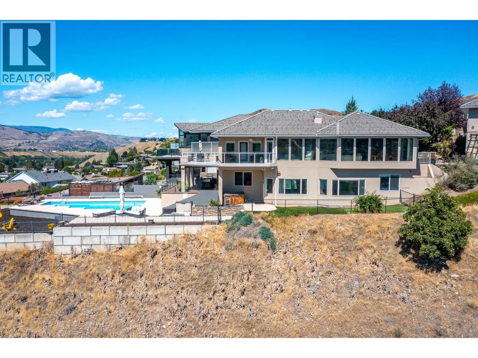 11 Bayview Heights