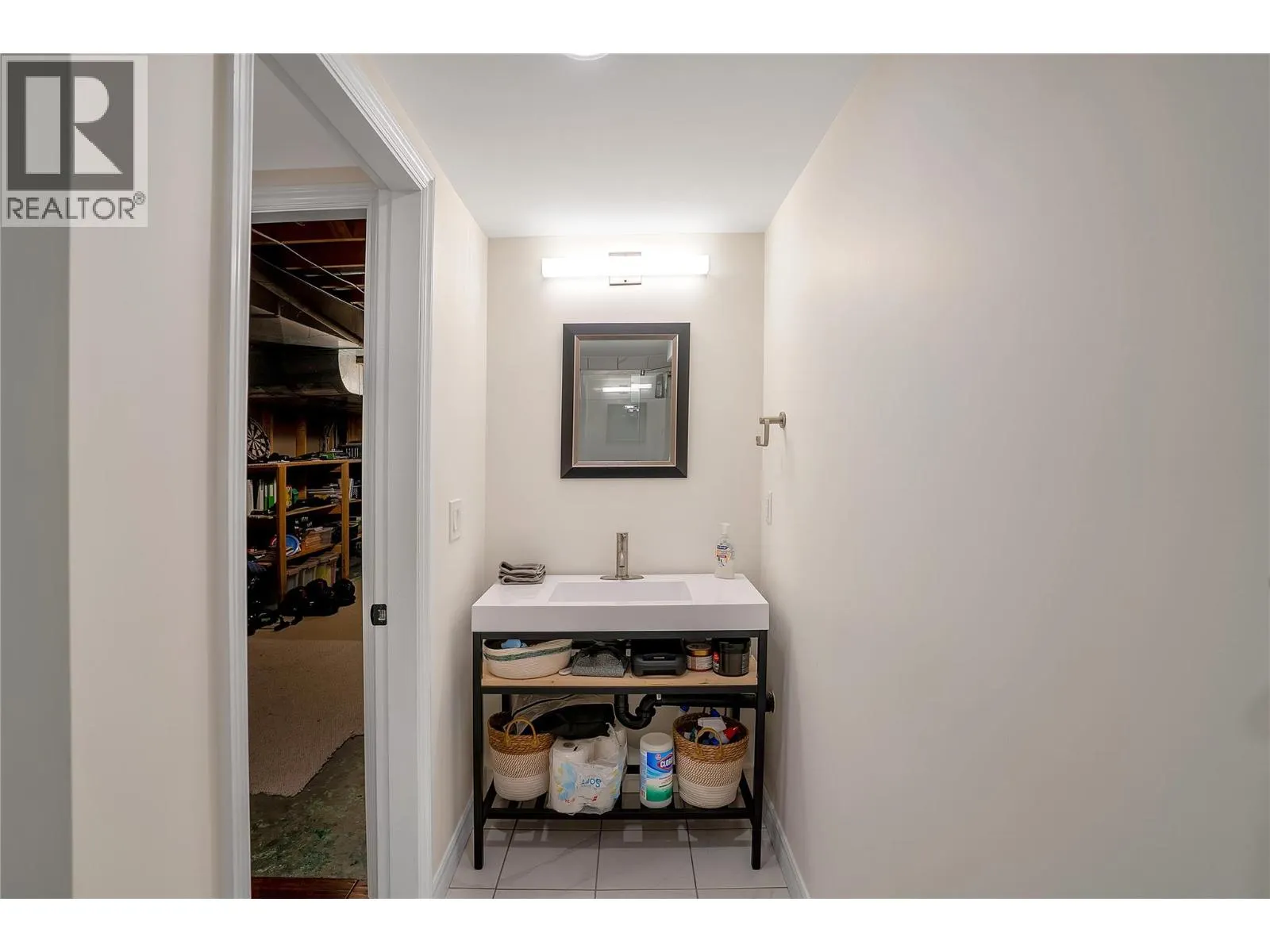 1095 Toovey Road