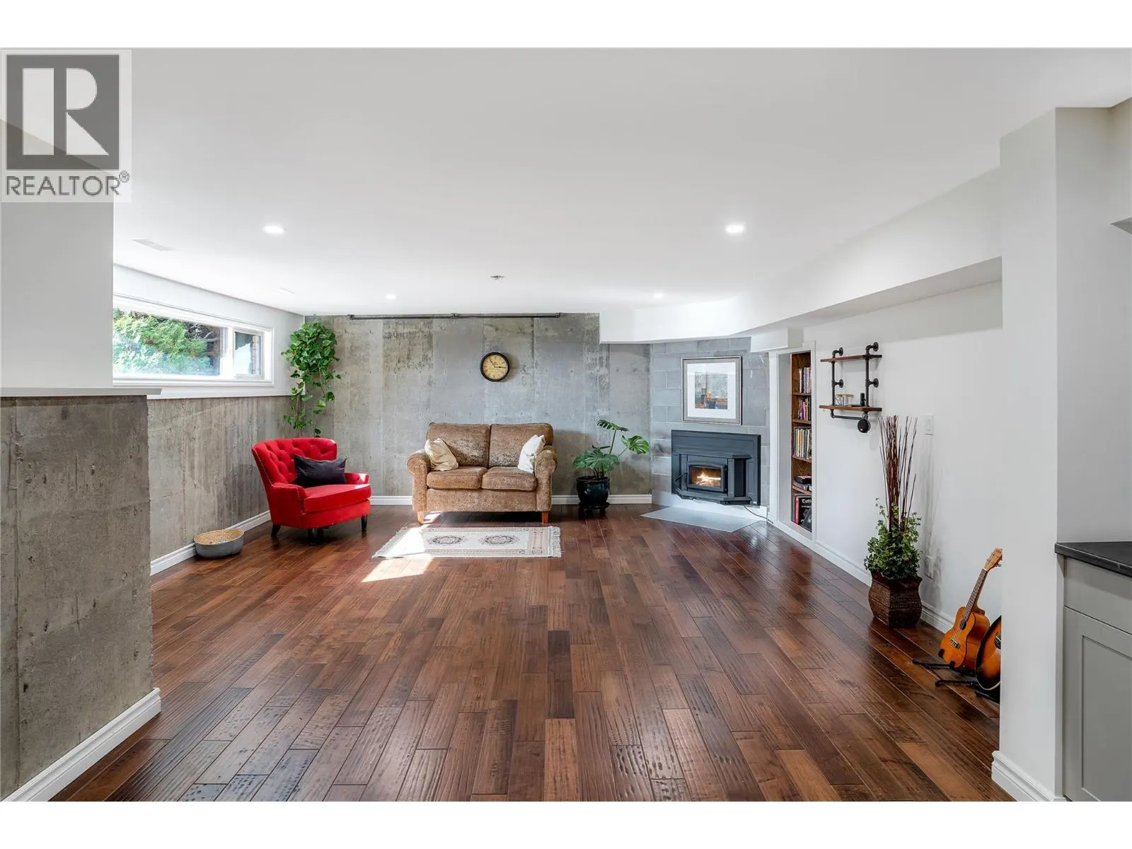 1095 Toovey Road