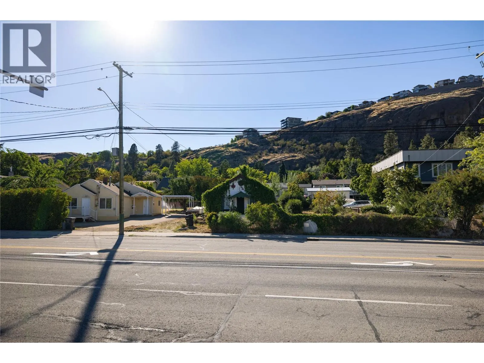 3902 Alexis Park Drive