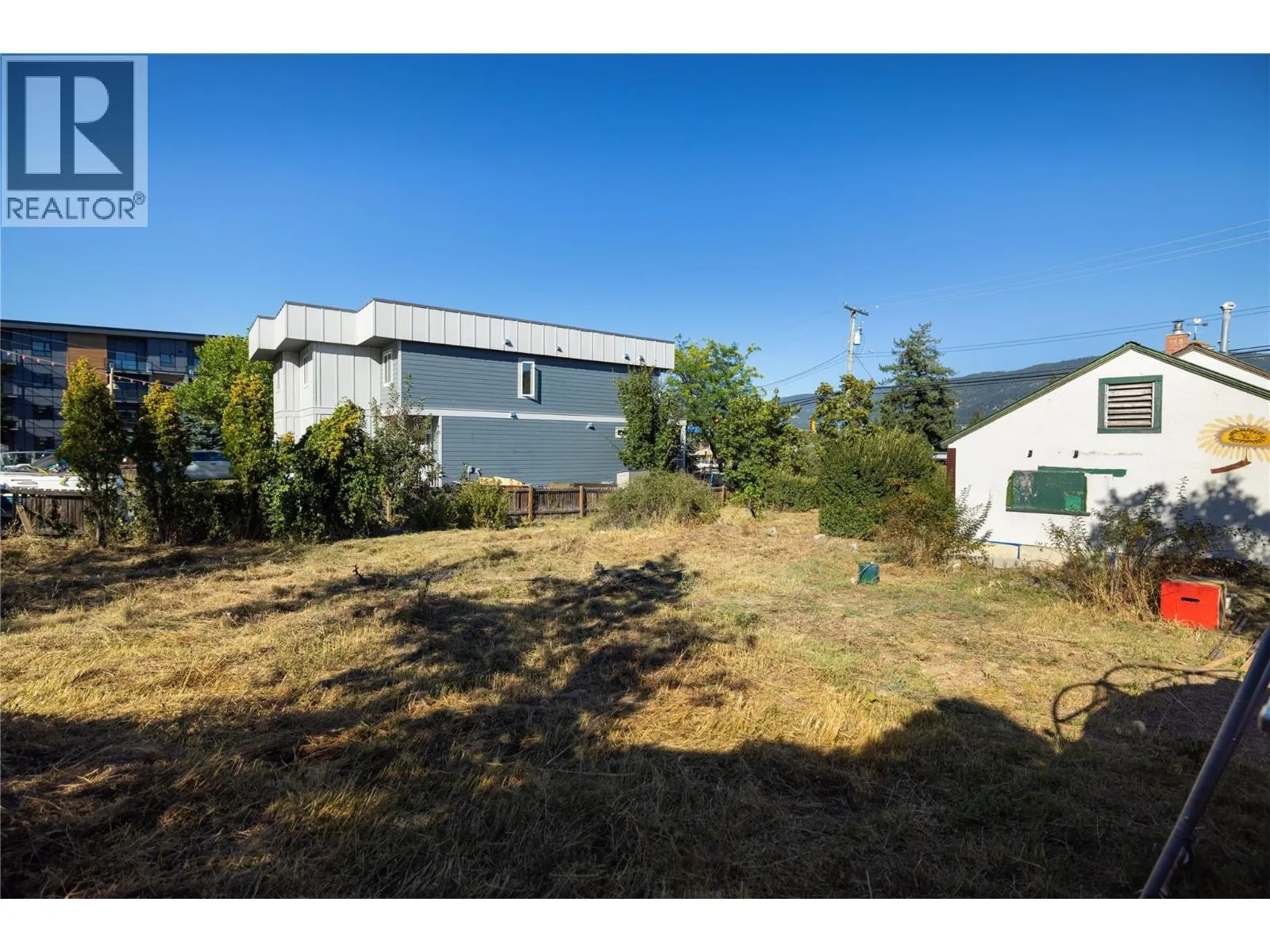 3902 Alexis Park Drive