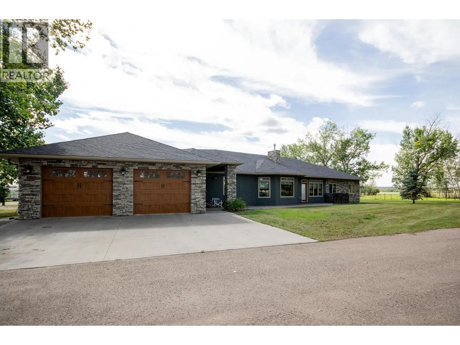 2713 210 Road