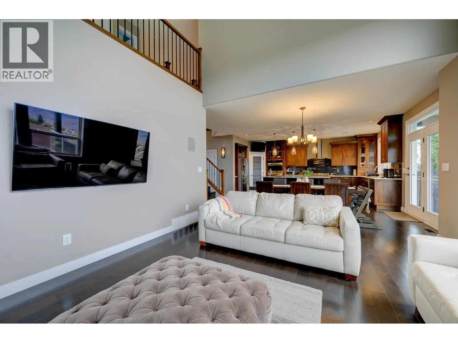 2272 LINFIELD Drive