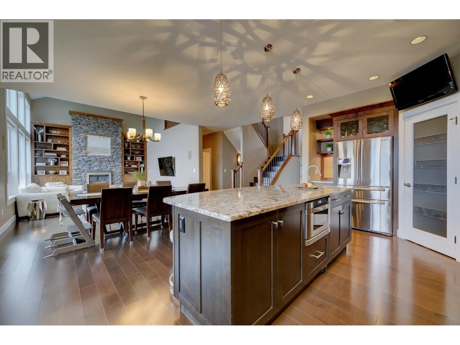 2272 LINFIELD Drive