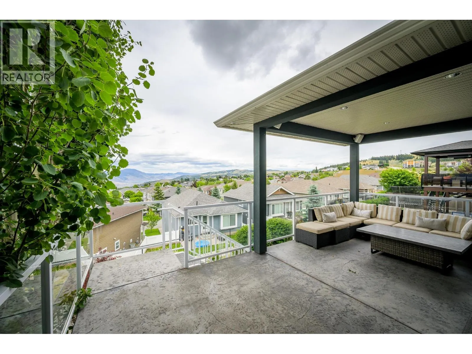 2272 LINFIELD Drive