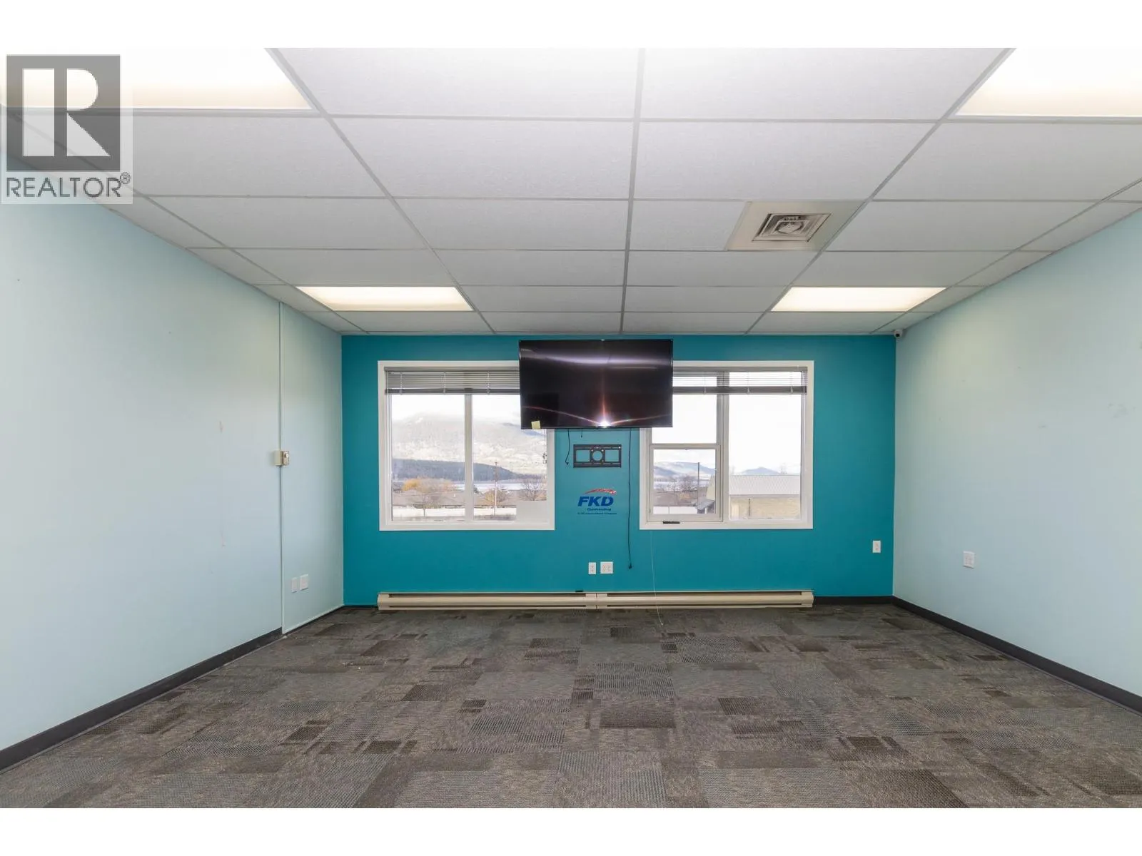 40 Lakeshore Drive NE Unit# 202 208