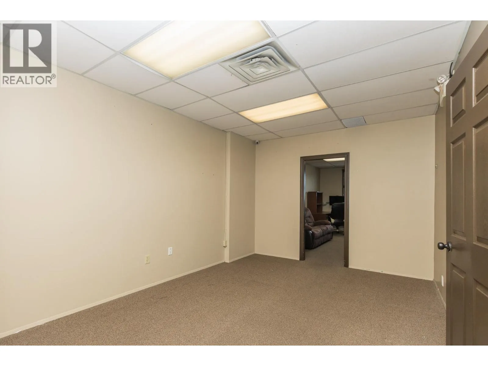 40 Lakeshore Drive NE Unit# 202 208